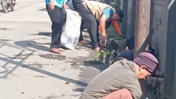 Pemdes Bangbayang Rutin Gelar Jumat Bersih demi Ciptakan Lingkungan Nyaman